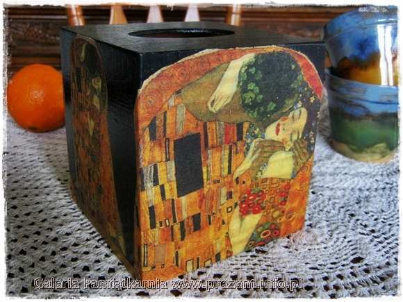 Pudeko na Chusteczki Gustaw Klimt Pocaunek chustecznik drewniany rkodzieo kwadrat