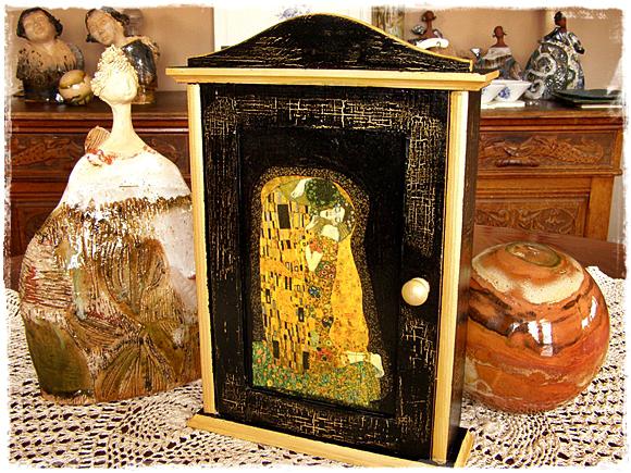 Szafka na Klucze Gustaw Klimt Pocaunek Drewniana Rkodzieo Decoupage